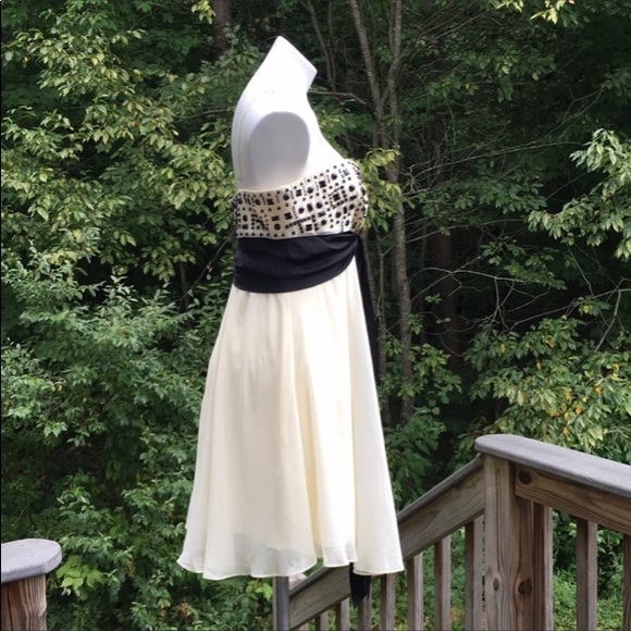 BCBGMaxAzria black jewels over cream mini size 10 - Picture 5 of 7